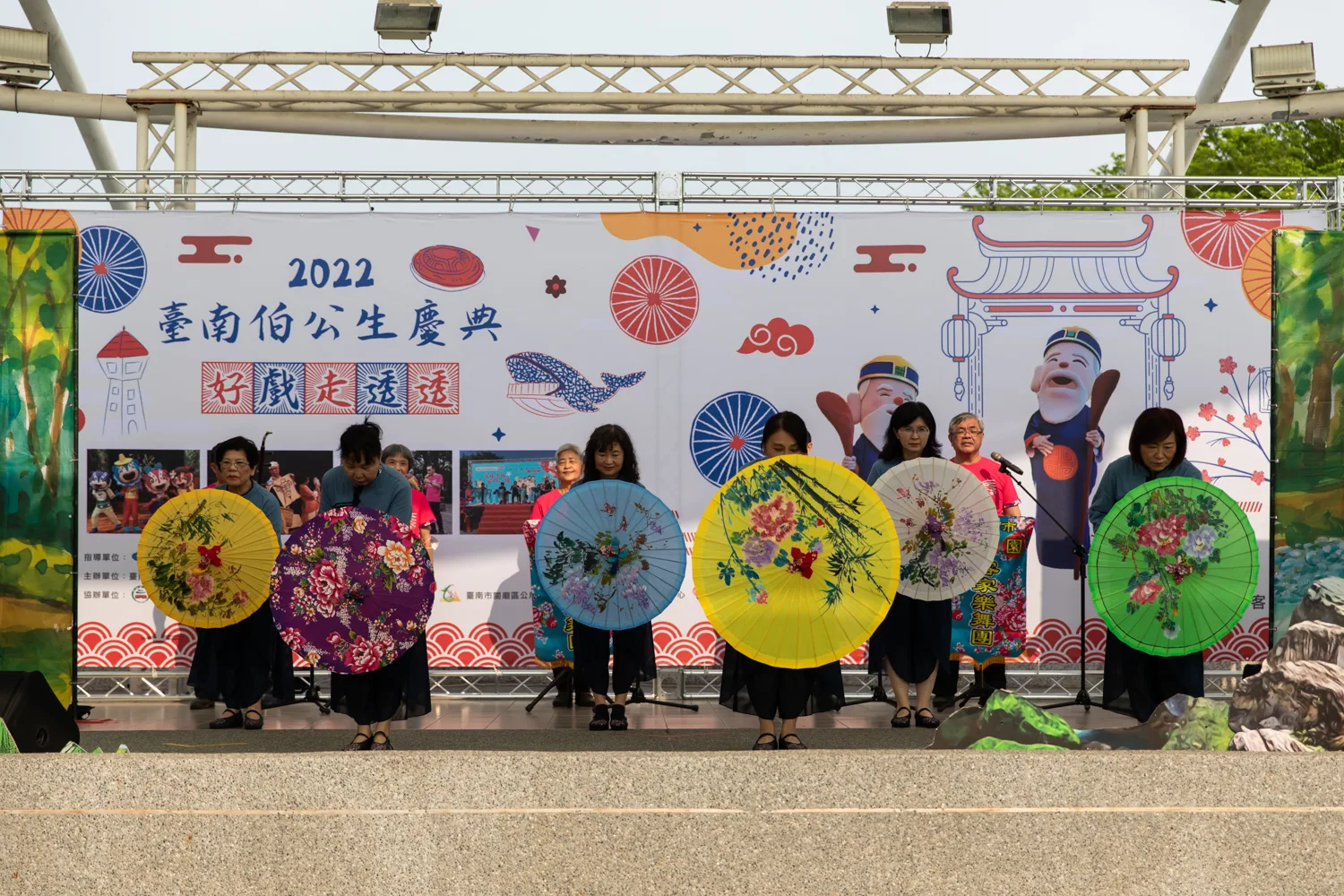 臺南市客家事務委員會表示,透過一系列客家藝文展演活動,希望能將客家傳統信仰文化以藝文活動方式帶入社區。台南市客家事務委員會提供。