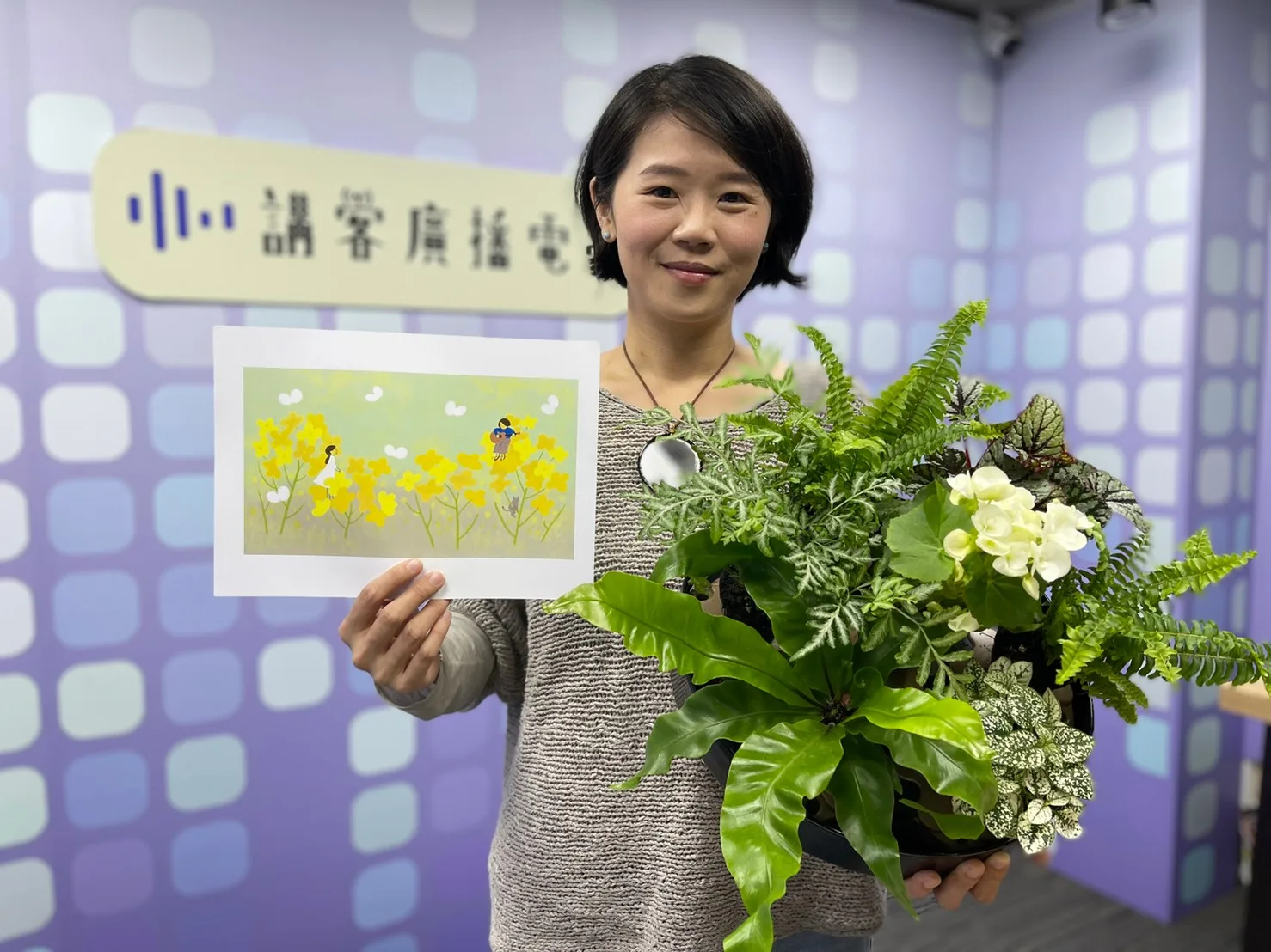 金曲創作才女葉鈺渟接受講客廣播電臺《Good Morning Hakka》訪問。宋佩遙攝。
