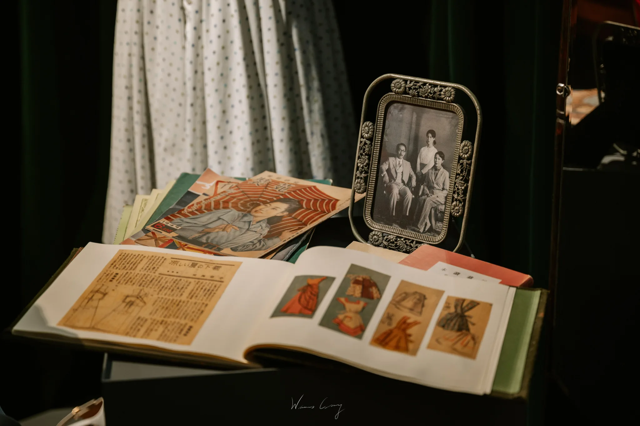 《茶金》成功還原當時最流行的服裝穿著等物品,彷彿回到1949年的客庄茶金歲月年代。茶金 Gold Leaf 公視戲劇