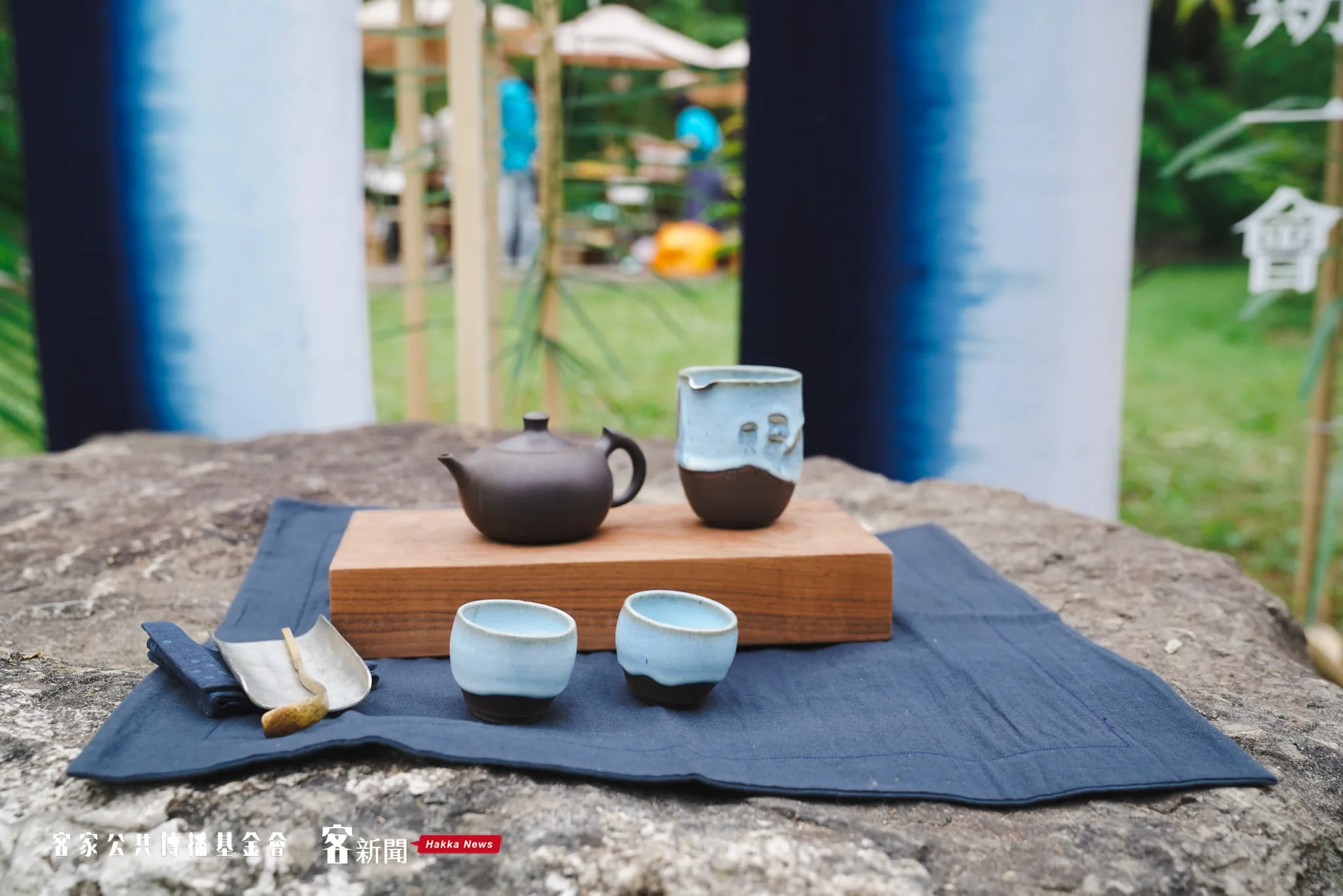 一期一會的桐花祭,邀您來喝杯客家人最自豪的茶,聽風聲、竹林聲賞桐花。宋佩遙攝