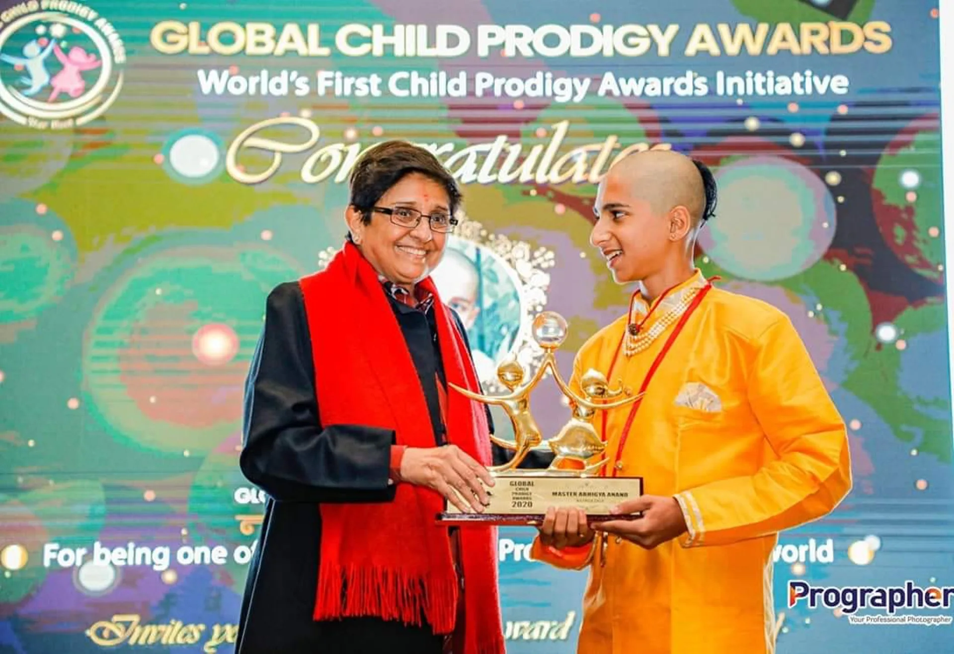 印媒踢爆阿南德人設造神。翻攝Abhigya Anand IG</dd>
<dd>