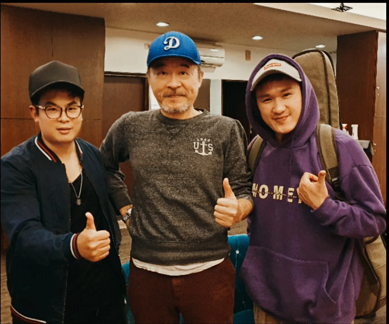 愛客樂與黃連煜（中）都入圍這次金曲獎「最佳客語專輯獎」。翻攝愛客樂臉書