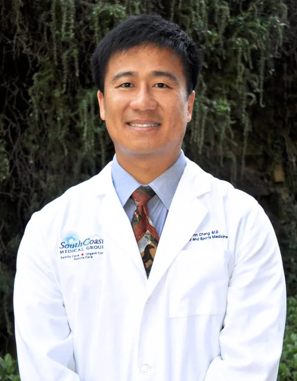 英勇救人的鄭達志醫生生前視病如親受推崇。取自South Coast Medical Group 網頁southcoastmedgroup.com