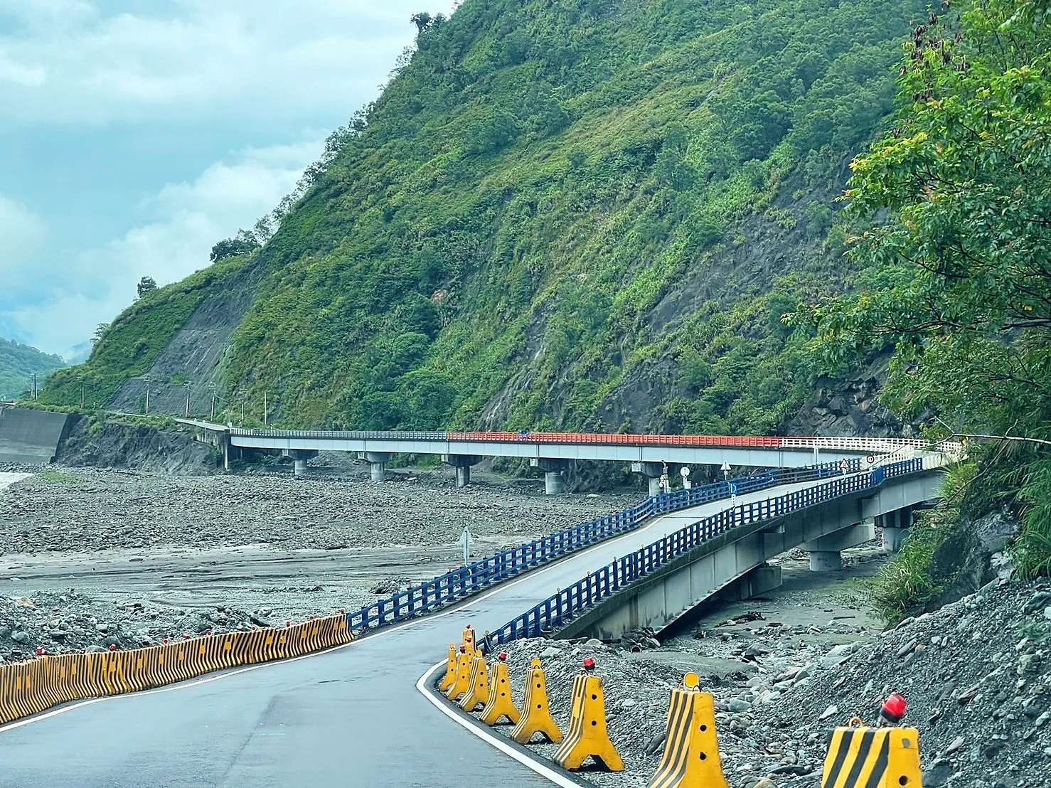 南橫明霸克露橋。宋佩遙攝