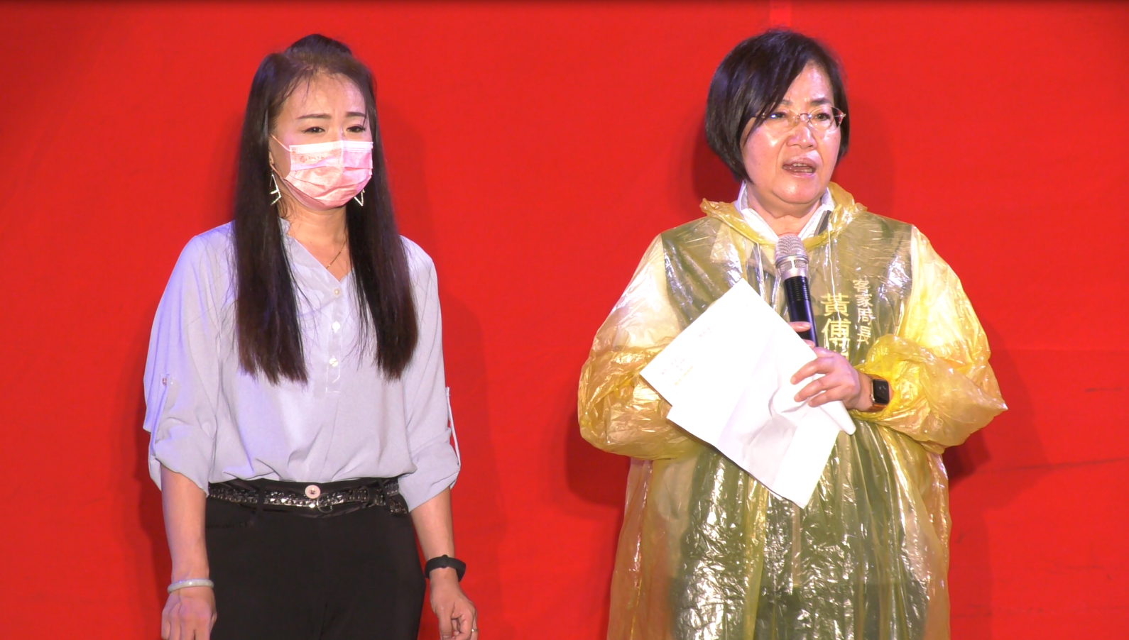 桃園市客家事務局局長黃傅淑香致詞，歡迎大家欣賞客家大戲，了解我們生長的這片土地所發生的歷史。
