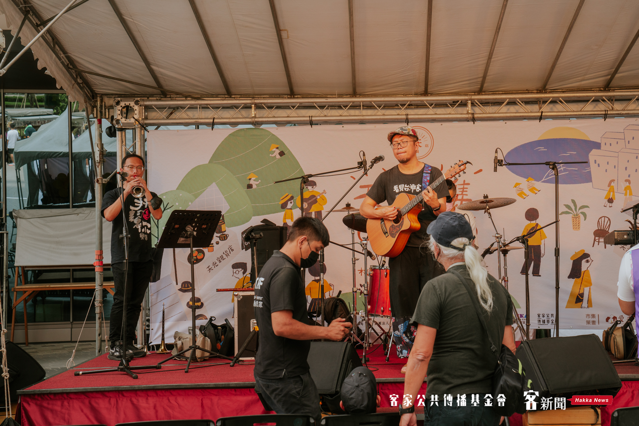現場有打幫你樂團劉榮昌表演。宋佩遙攝