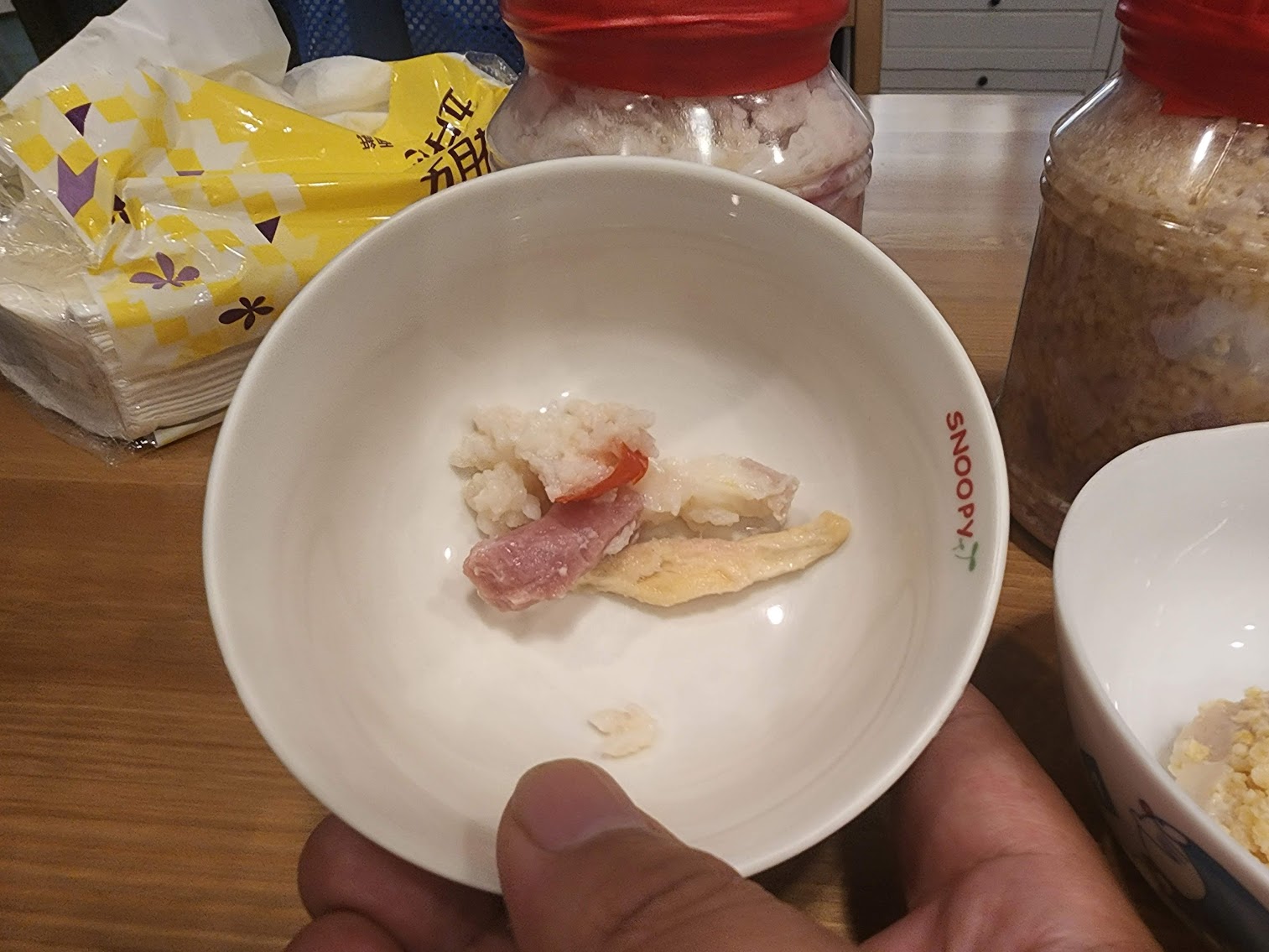 泰雅族米飯豬肉Tmmyan，還另外加了辣椒與薑，可說是改良版，但以記者實際品嚐來說，傳統小米Tmmyan還是最好吃的！吳哲銘攝