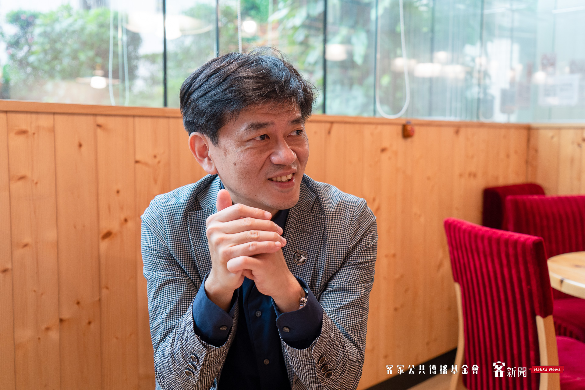 台鋼雄鷹客籍領隊劉東洋談小時候在北埔的生活。范修語攝