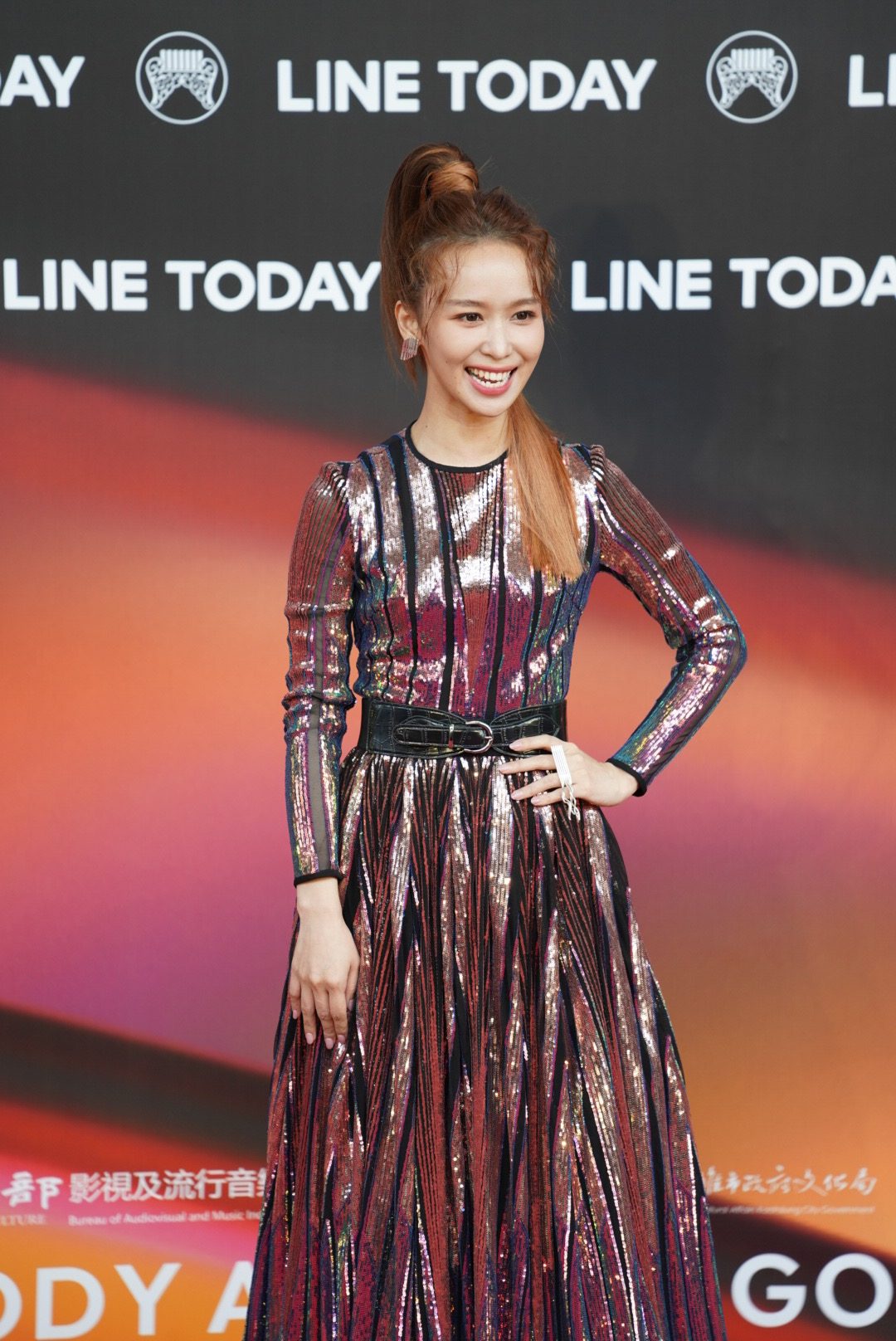陳明珠身穿流金禮服紅毯亮相。范修語攝