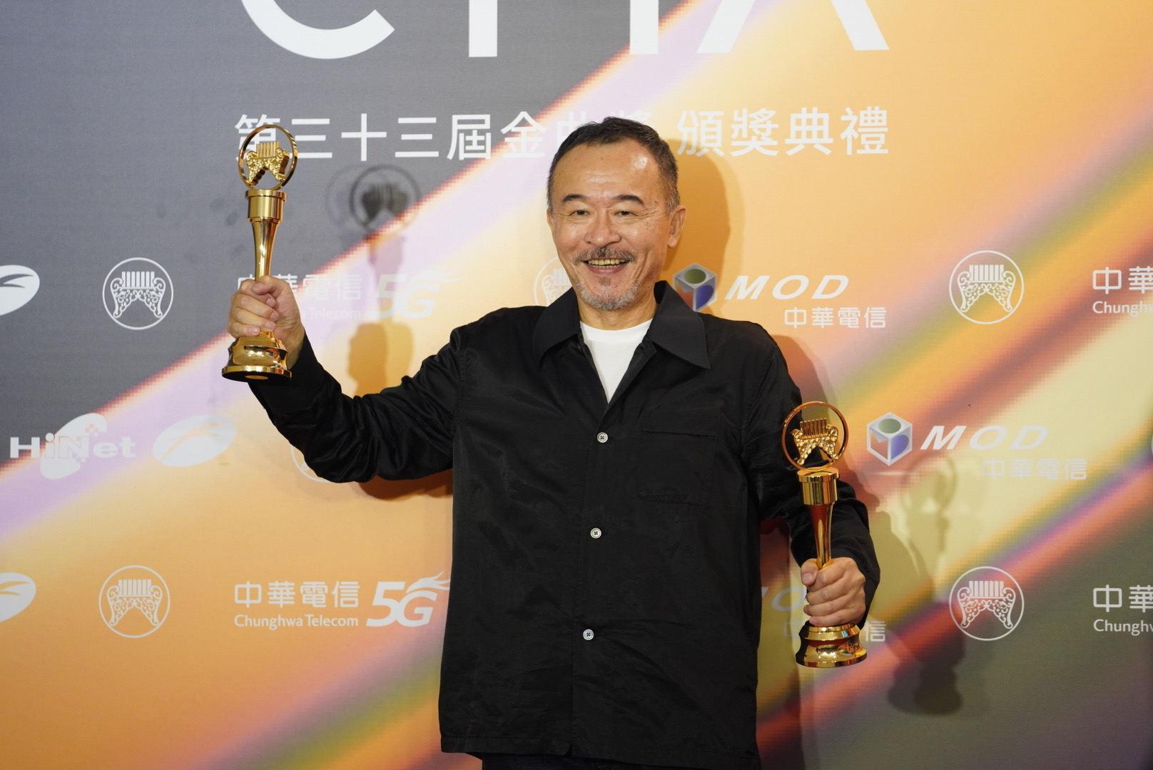 金曲歌王黃連煜接連摘下最佳客語歌手語最佳客語專輯獎。范修語攝