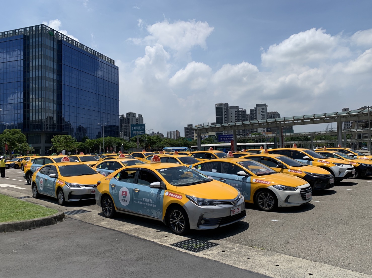 𠊎講客計程車上路！大都會55178叫車　700名司機與你全程說客語