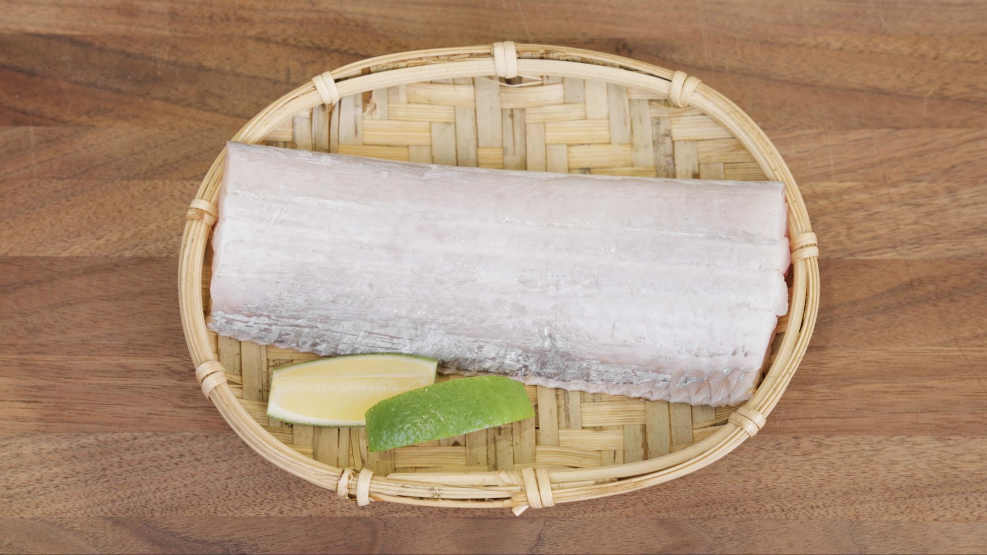 每年6至11月為白帶魚產季，主要由金山、瑞芳、貢寮海釣漁船捕獲。新北市客家局