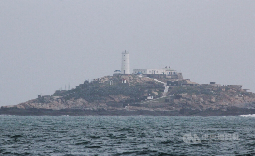陸軍金門防衛指揮部4日表示,金門、北碇地區3日晚間發現不明飛行器掠過上空,經比對研析應為無人機。圖為金門北碇島。中央社