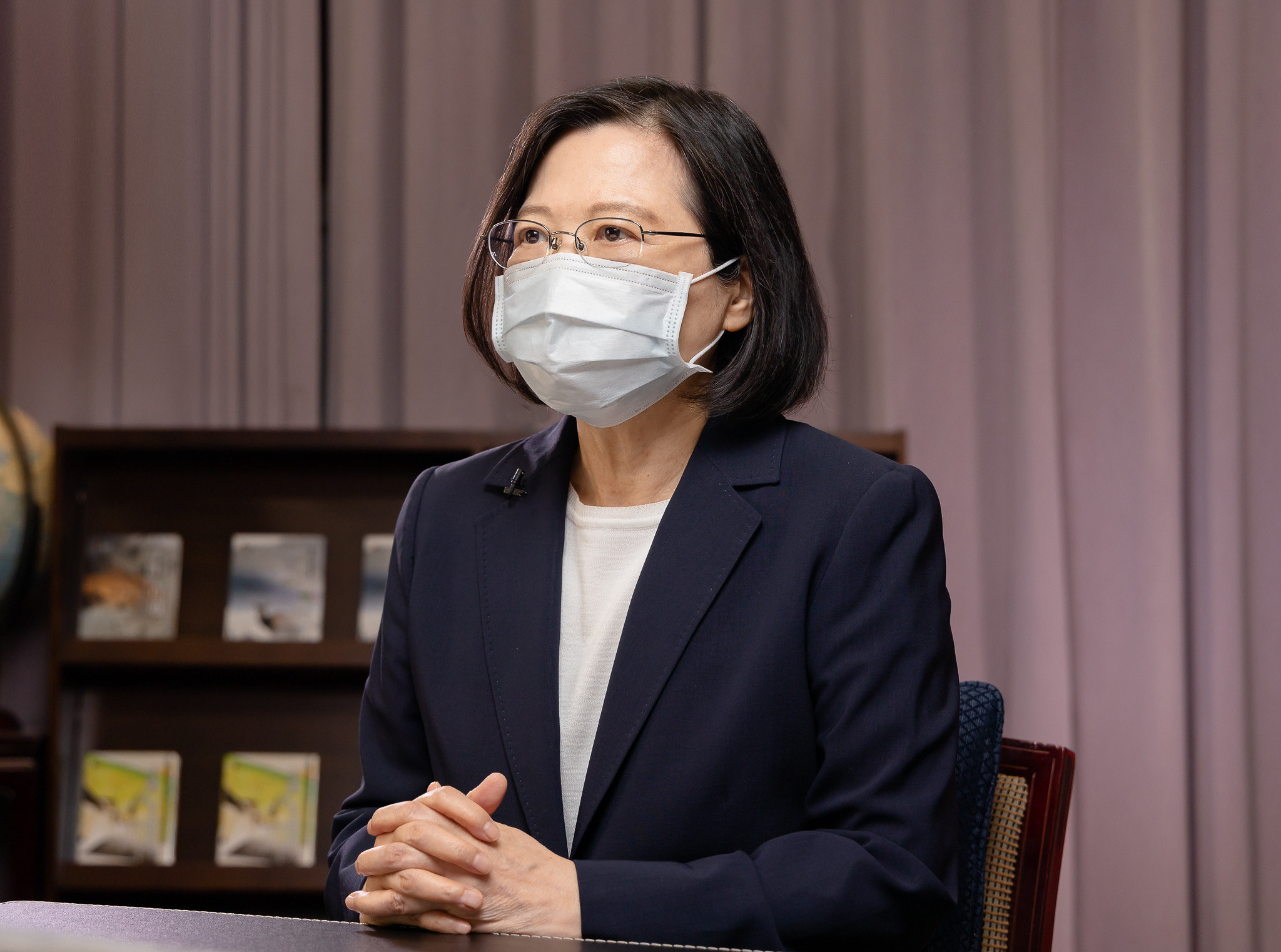 總統蔡英文4日晚間發表談話。總統府提供