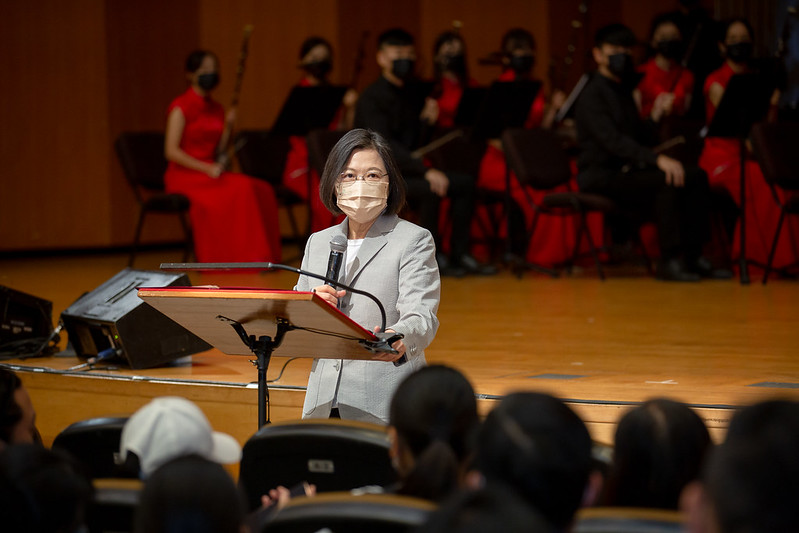總統蔡英文在演出前致詞。總統府提供