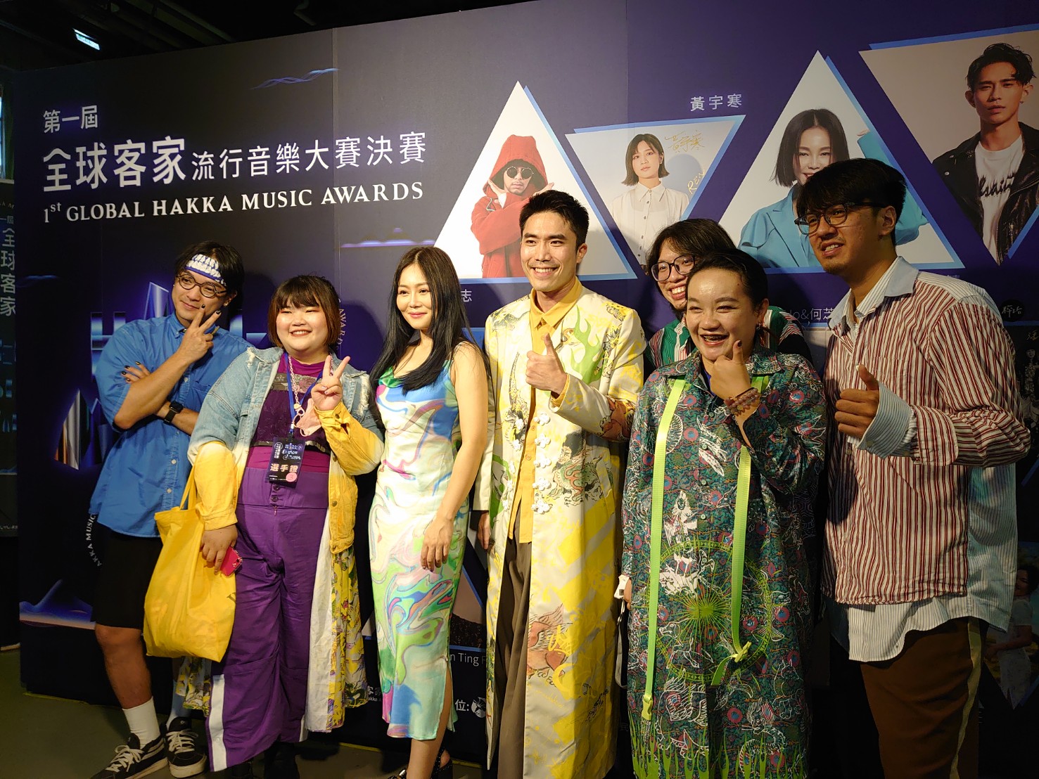 林沛蕎（左3）與「同根生A Root」共同合照。李台源攝