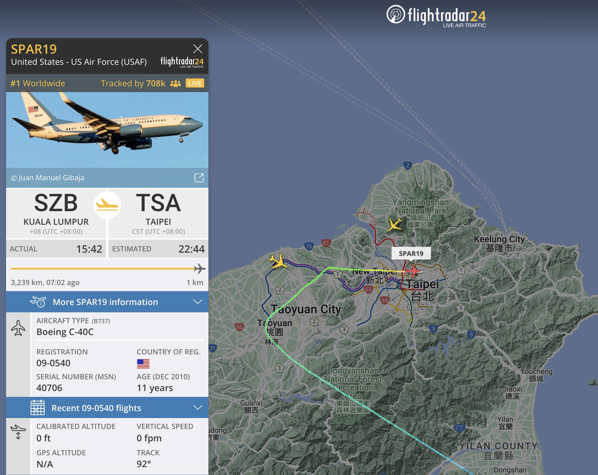 Flightradar24指出，裴洛西專機SPAR19抵達松山機場時，同時有70萬人上線觀看，也已破他們開站以來的紀錄。翻攝Flightradar24
