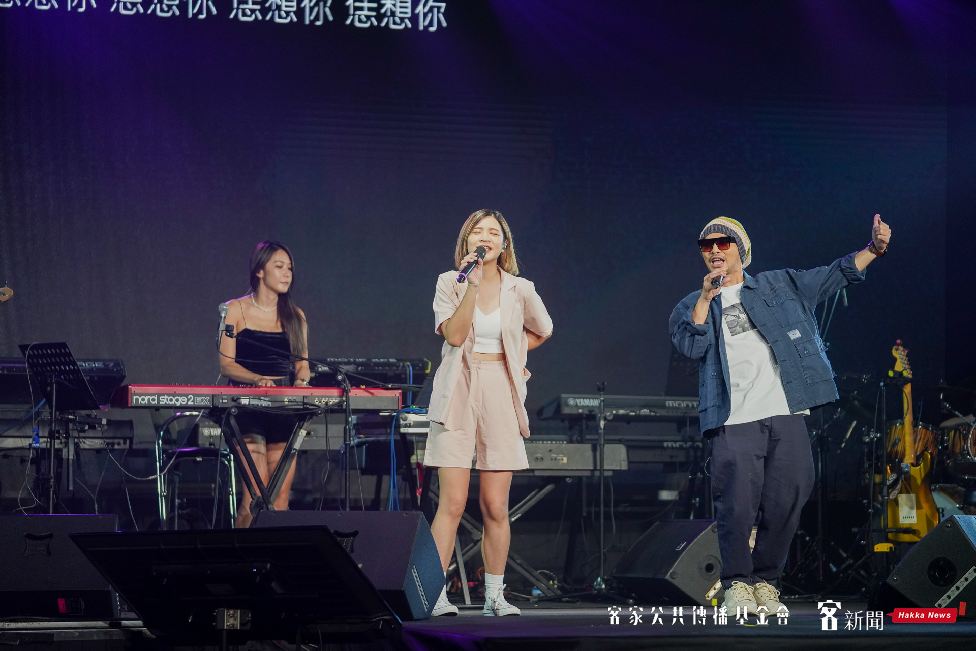 黃明志與黃宇寒穩健演出震撼全場。范修語攝