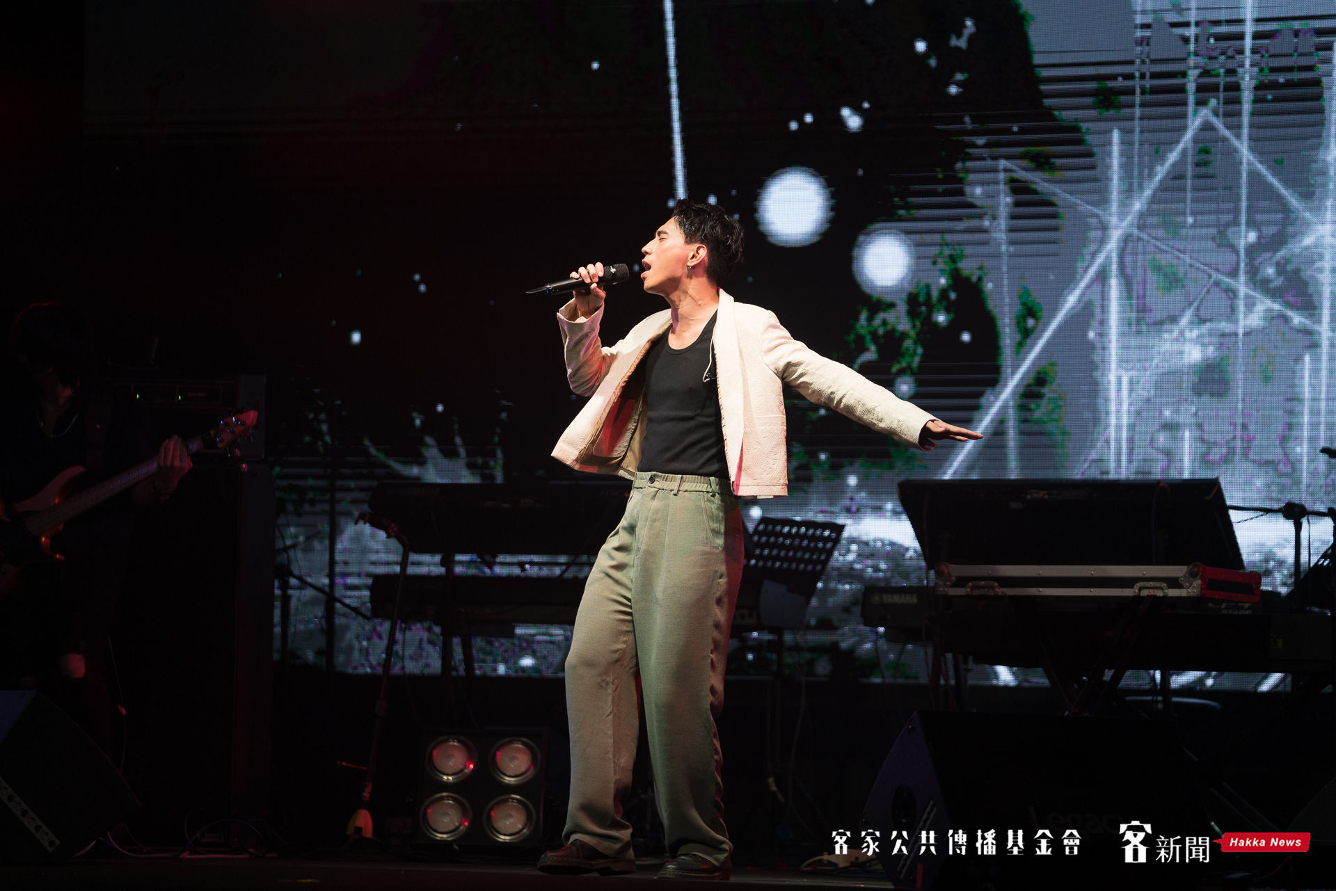 柏霖挑戰金曲客語歌王羅文裕的〈黑色大地〉。范修語攝