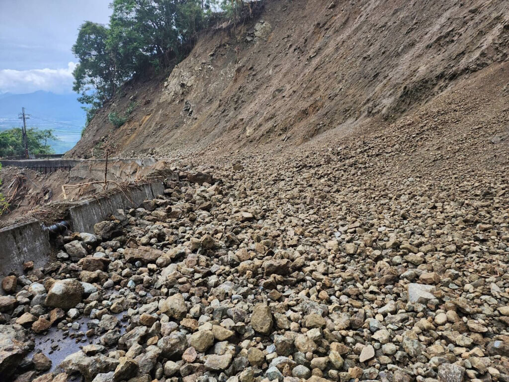 強震全線搶通後逢大雨　花蓮赤柯山又崩塌　