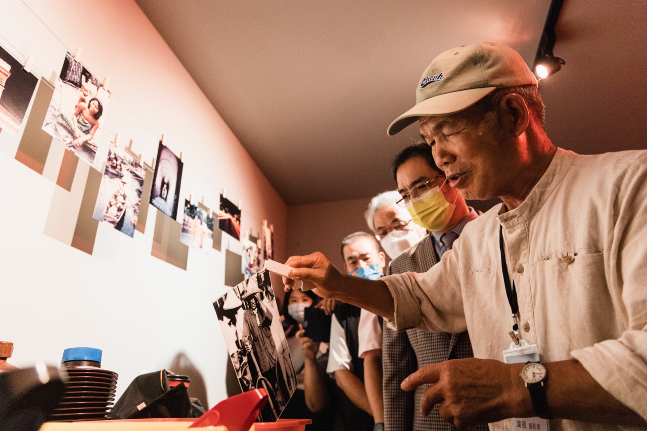 攝影展．發現客家／位所－葉裁個展　開箱趴兔