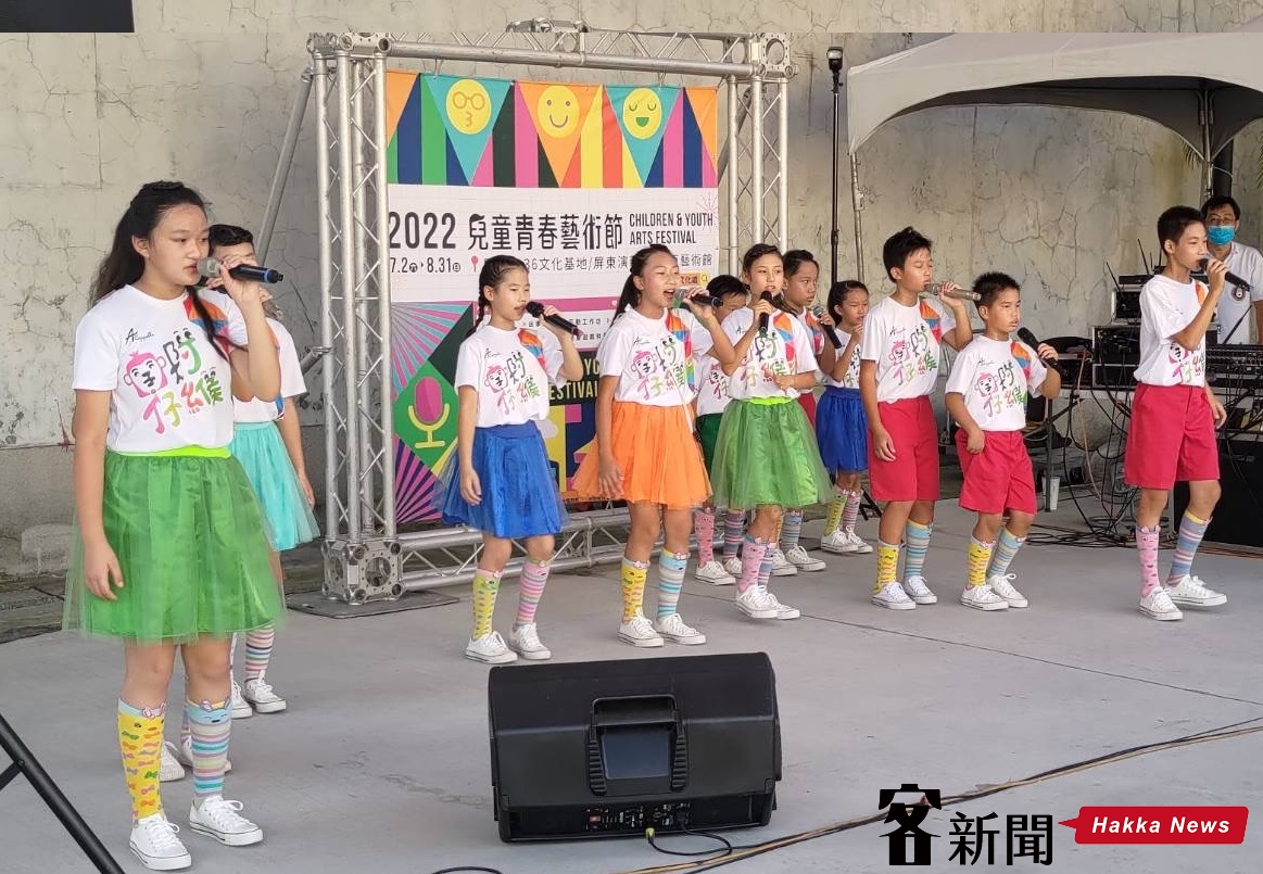 這次阿卡貝拉音樂會有國中小學生為主的少兒團演唱。