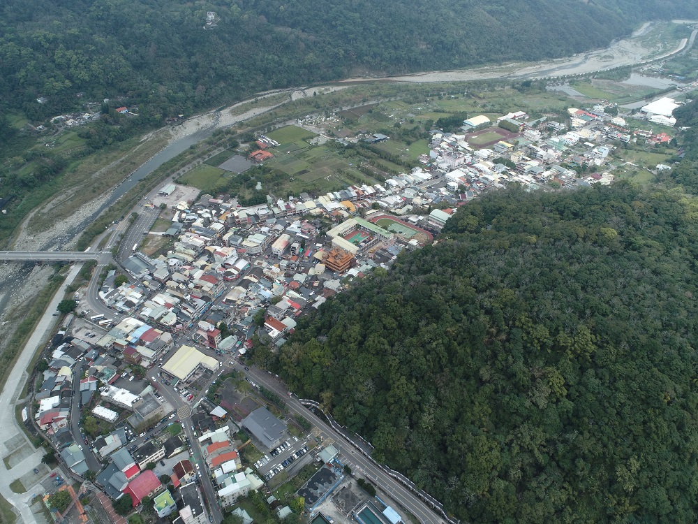浪漫台三線南庄老街空拍。翻攝自《飛越浪漫大道 浪漫台三線空拍影像詩》