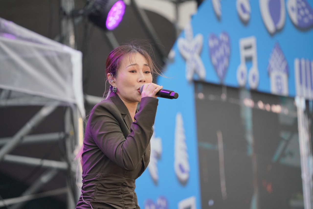 林沛蕎唱腔高亢,嗓音時而輕柔、時而渾厚,相當有震撼力。莊勝鴻攝