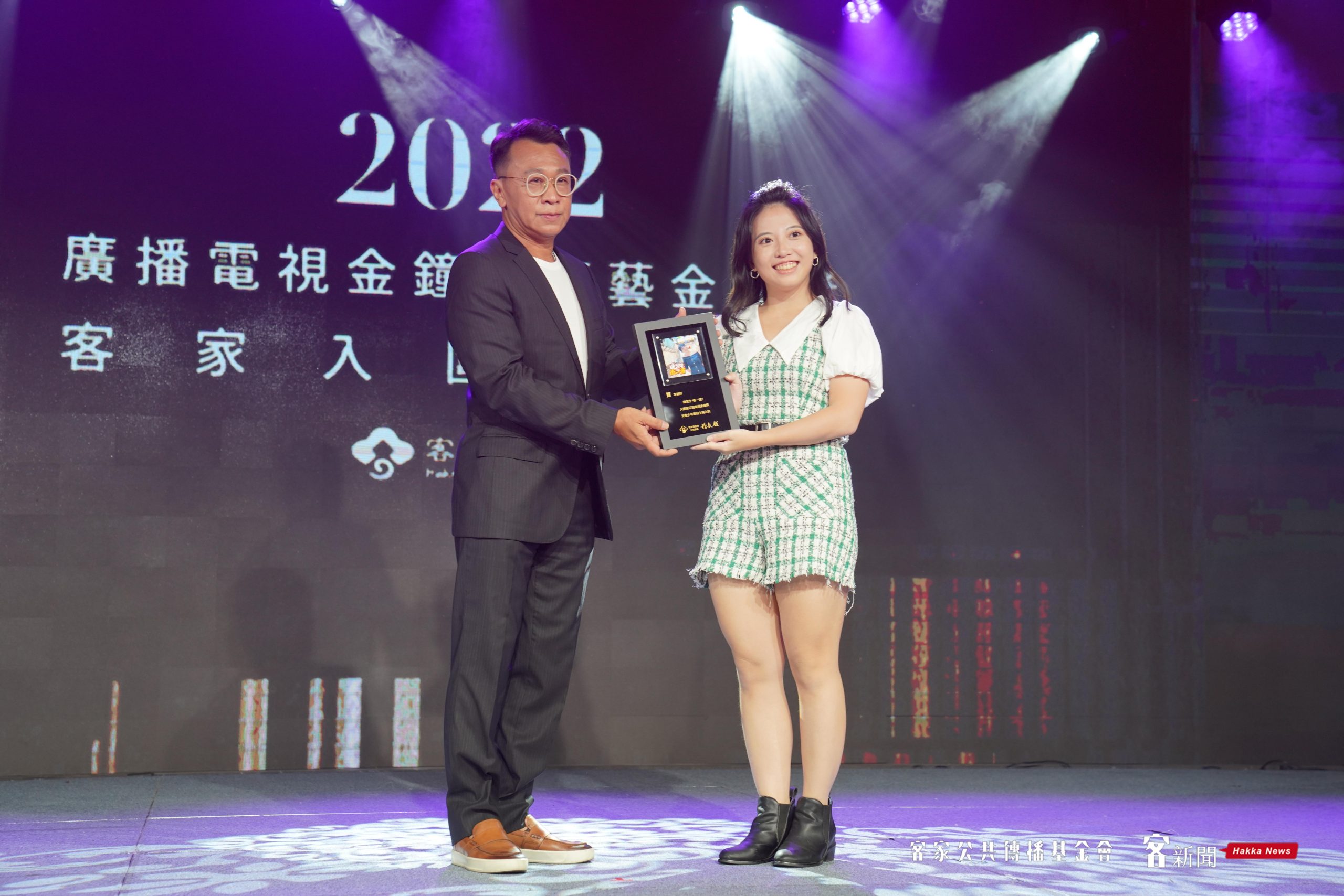 主持人李穎珍(右)以《練習生,衝一波!》節目入圍金鐘獎兒童少年節目主持人獎。宋佩遙攝