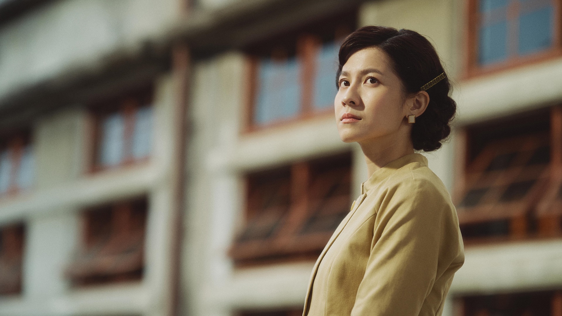 連俞涵飾演的張薏心顛覆了傳統客家婦女穿著的保守，是家族企業的CEO。翻攝《茶金》臉書