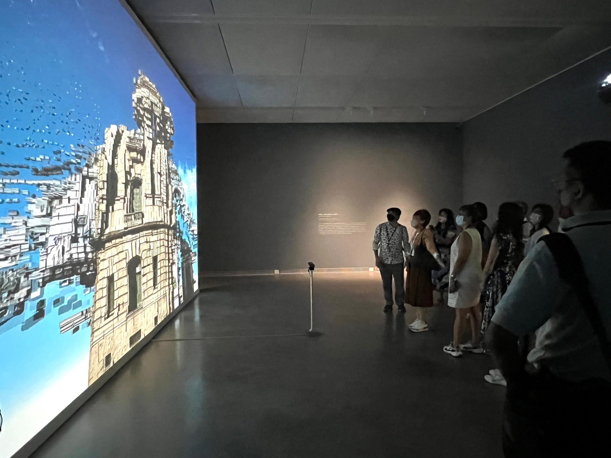 展出的項目眾多，堪稱最完整的黃心健作品展。高美館提供