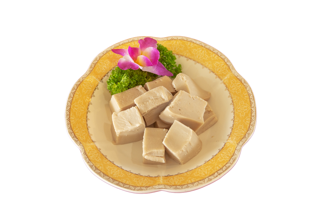 客家特色菜餚「花生豆腐」。洪俊傑攝