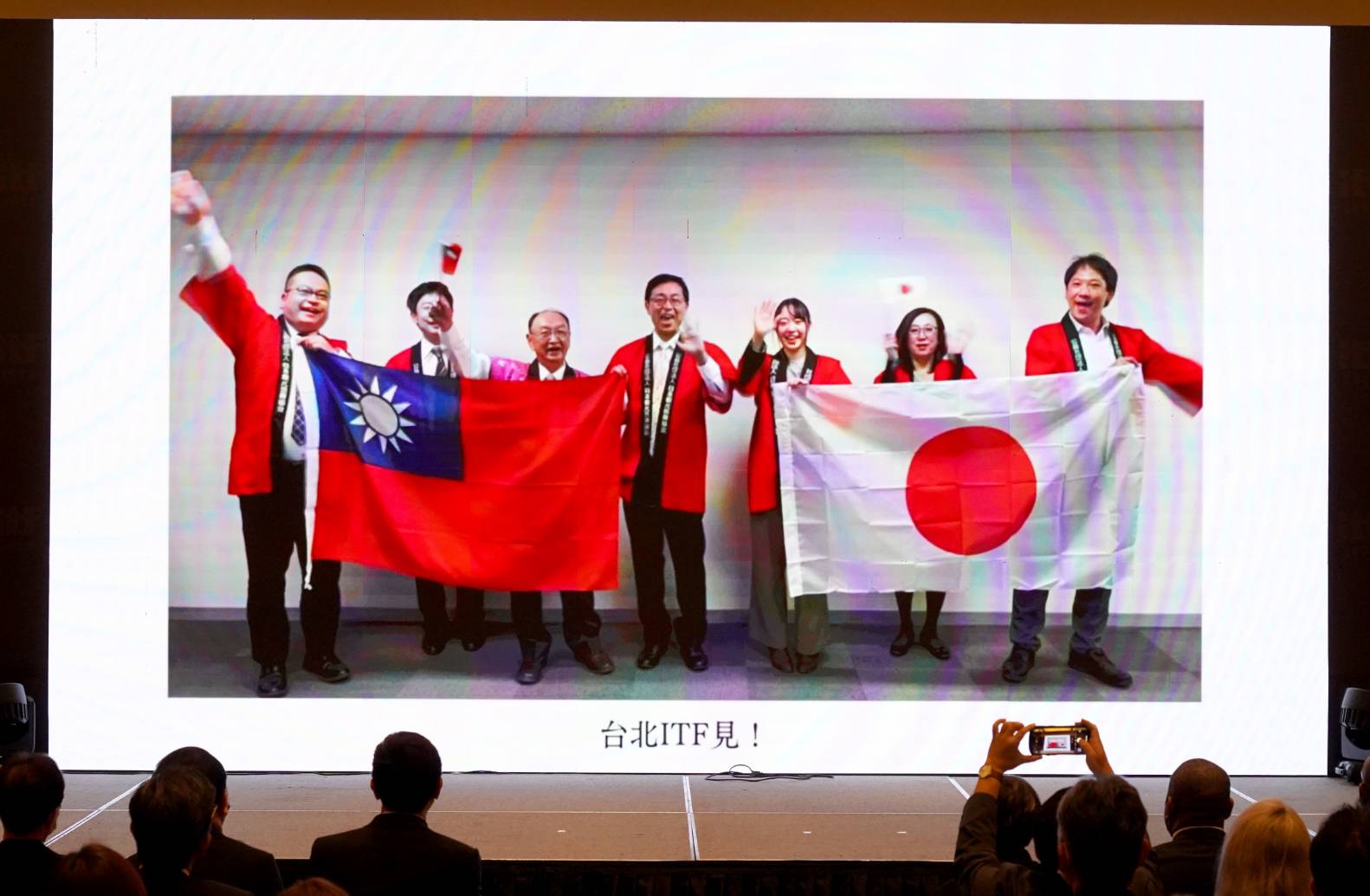 日本觀光振興協會以錄影方式，期待台灣朋友們於展期間到日本攤位逛逛。