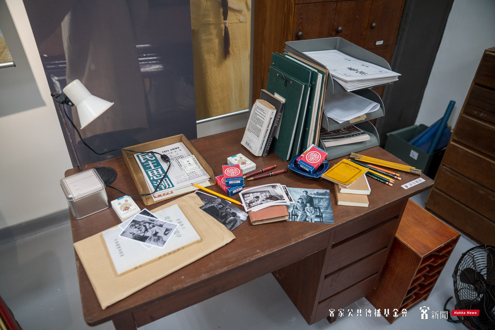 臺灣客家茶文化館內茶金場景與服裝展覽。范修語攝