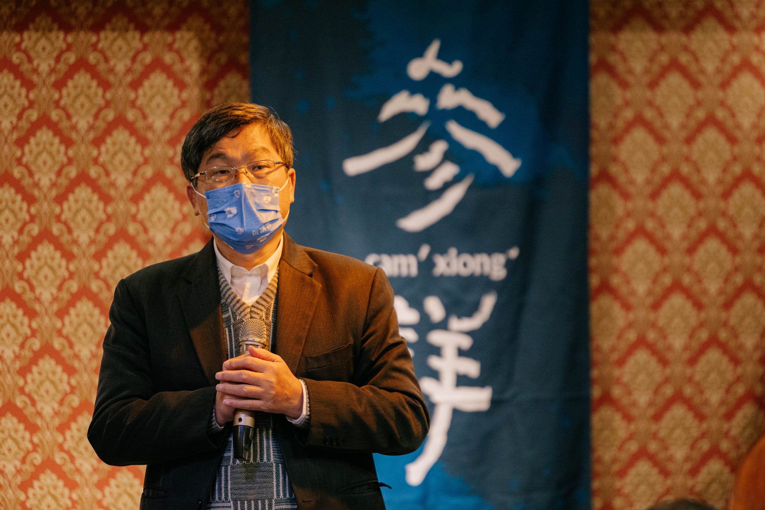 楊長鎮表示,透過舉辦客家文藝沙龍,讓大家能夠聚集在一起,互相交流、對話思辯「客家語言文化」,參與臺灣語言文化的成長過程!。客委會提供