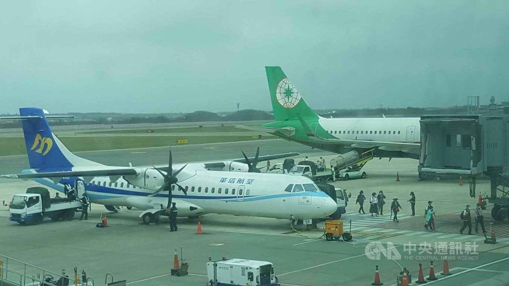 春節航班　台澎第2波機位13日晚間受理訂位