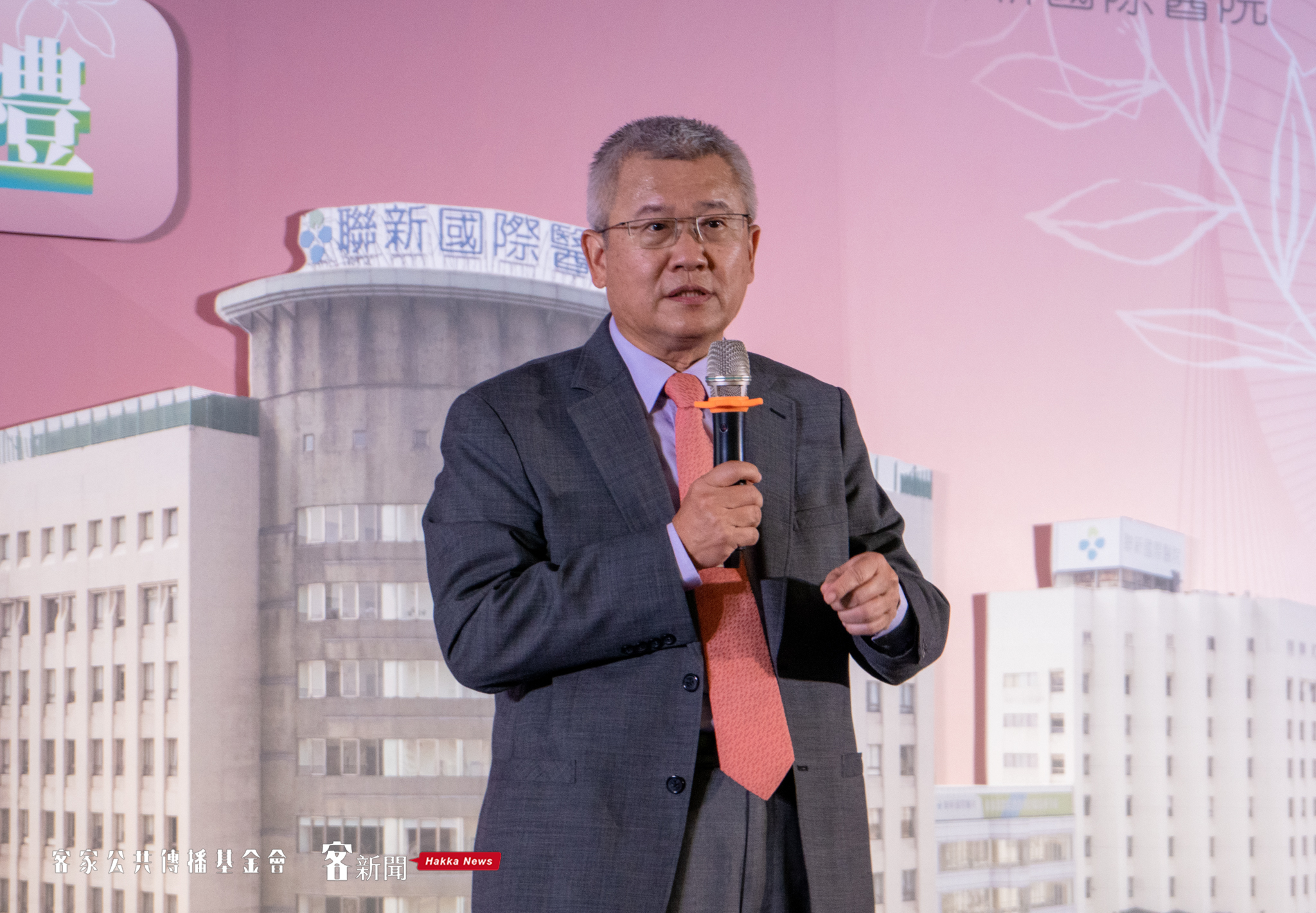 聯新國際客家醫院張煥禎表示，醫院積極打造充滿客家特色的國際醫院，也極力培育、鼓勵醫院同仁，習慣用客語和病人溝通，創造醫病雙贏的局面。宋佩遙攝