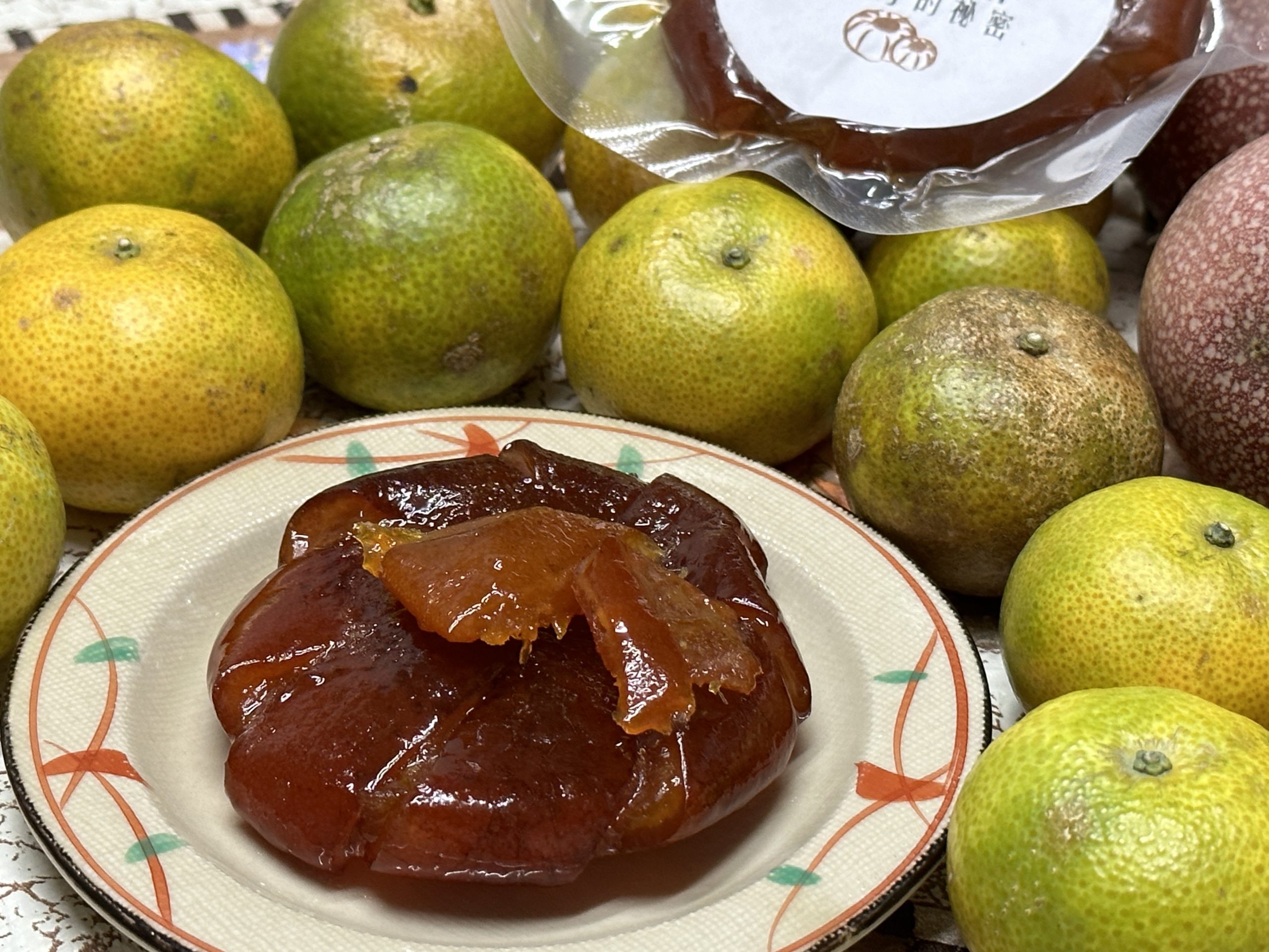 餞橘子又稱蜜柑，桶柑餅是新興受歡迎的蜜餞。蕭秀琴攝