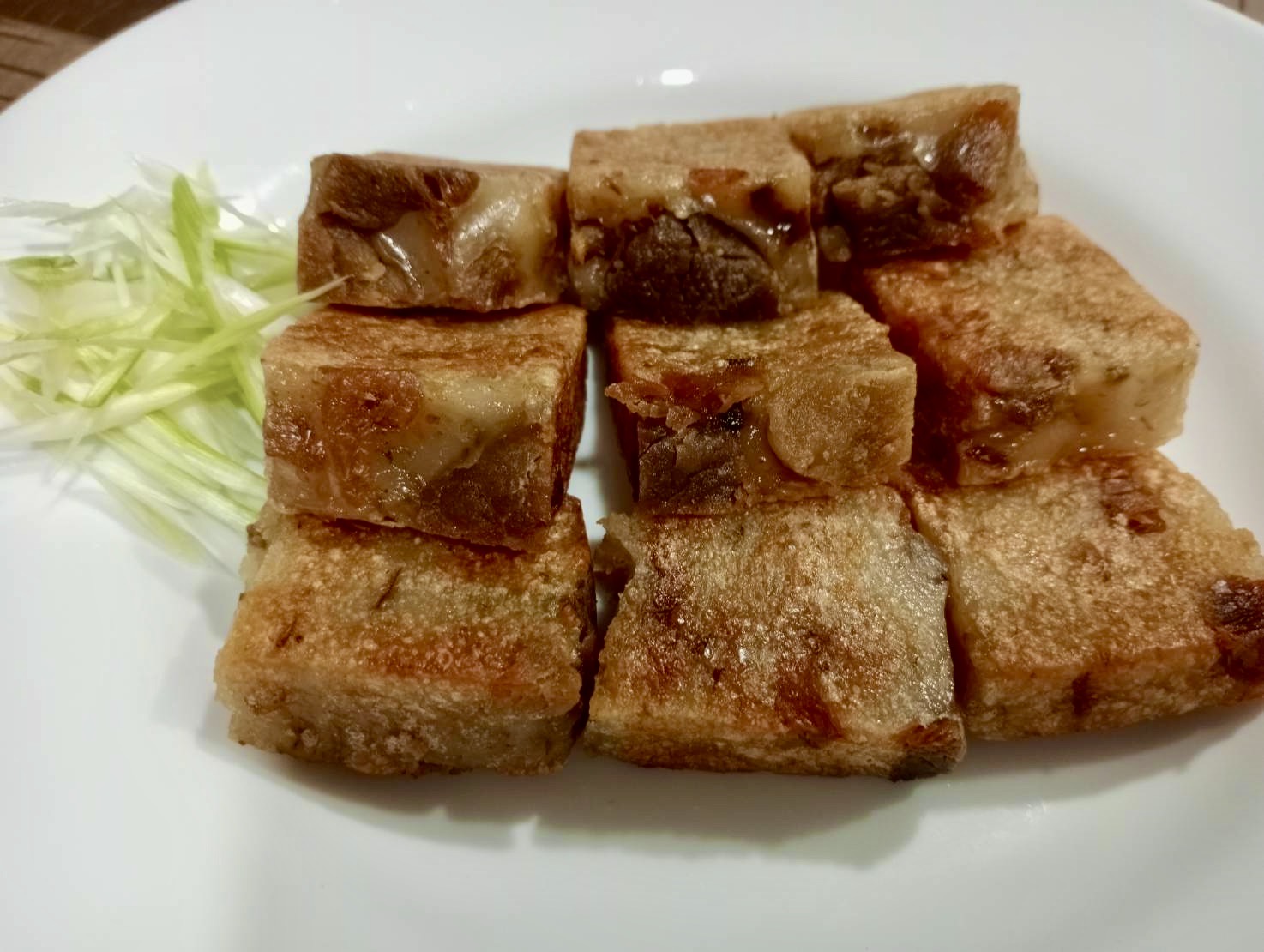 現今做甜粄喜歡加紅豆，用煎的一樣好吃。蕭秀琴攝
