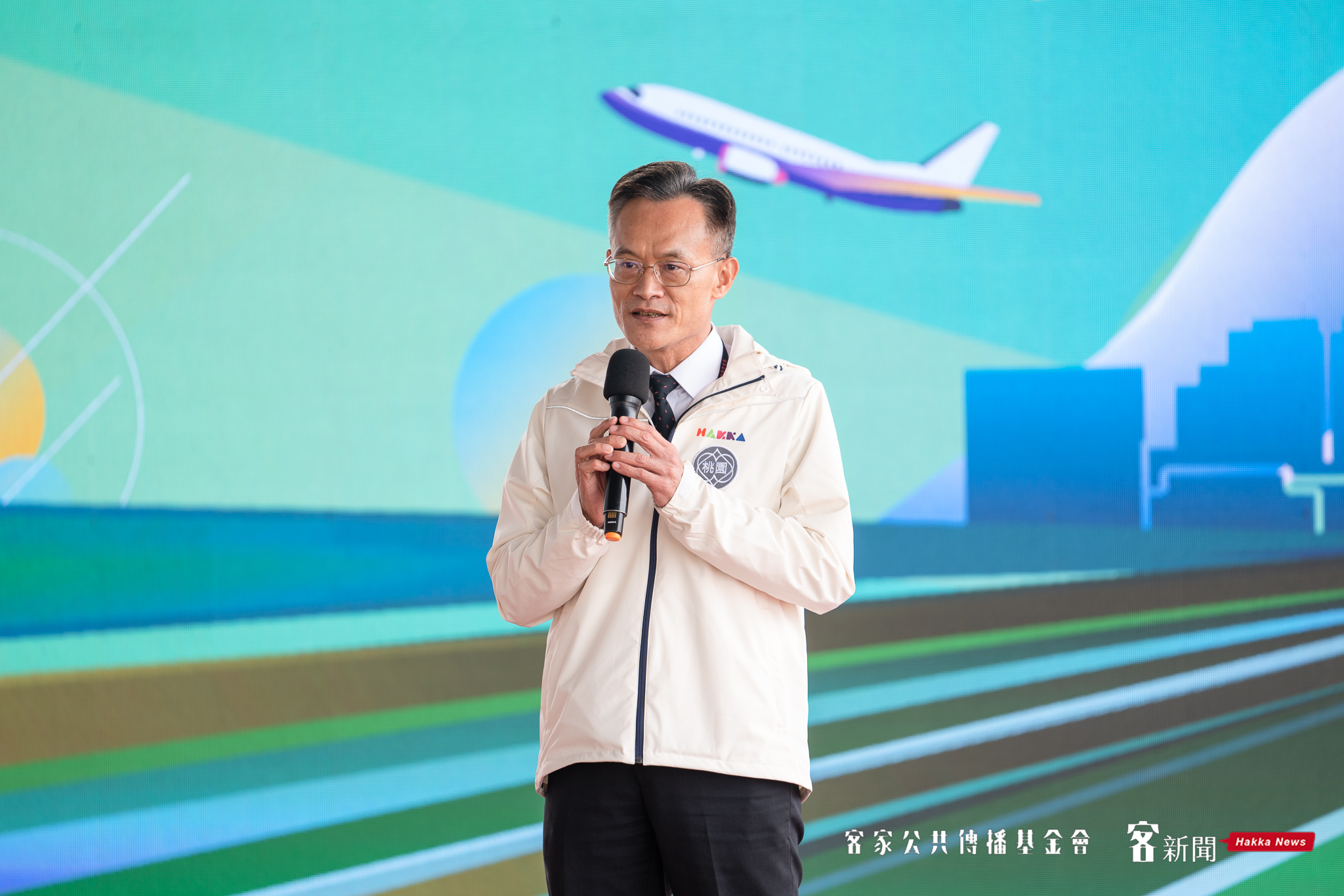 桃園市政府秘書長詹榮鋒表示，國2甲延伸通車有望解決大園交通問題。范修語攝