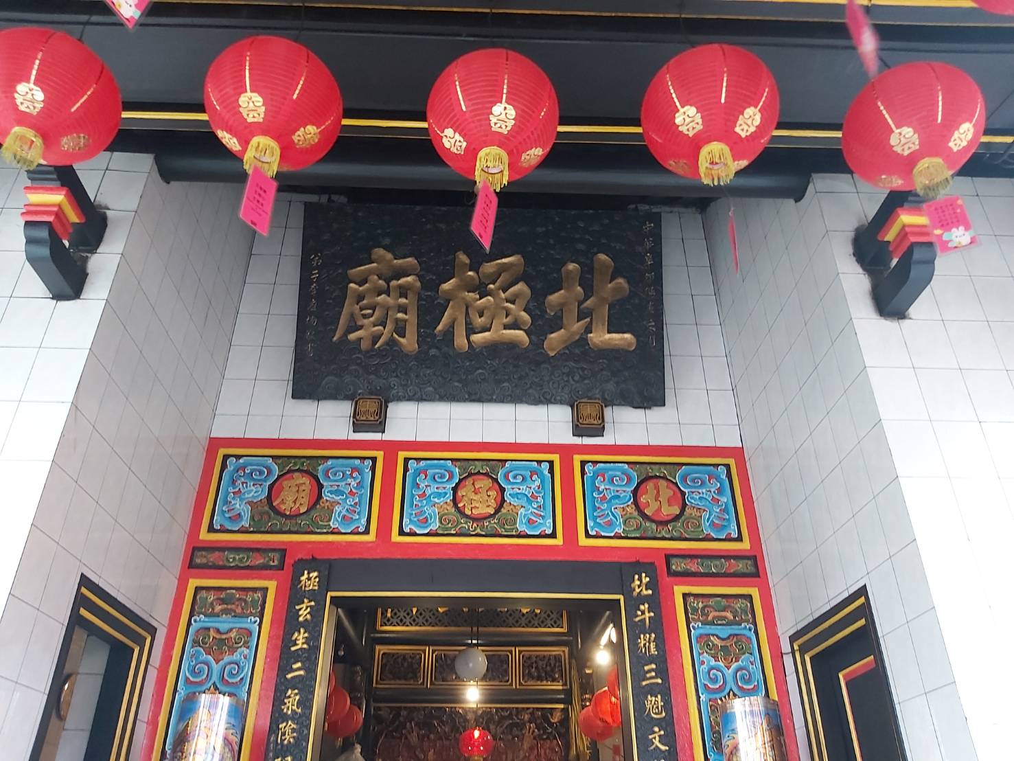 北極廟裡肚个客家齋姑，用客家話來誦經。作者提供