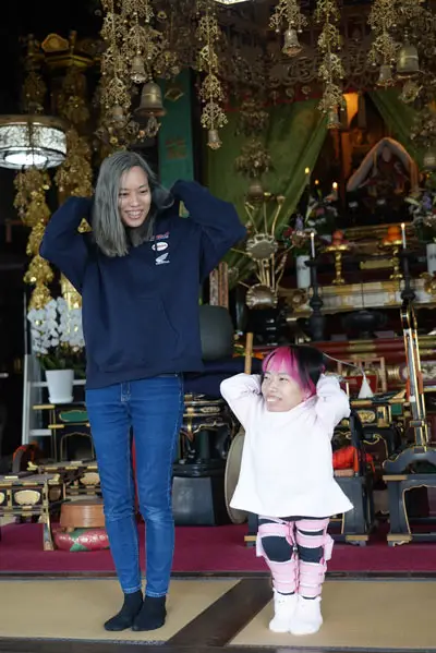 菊池姐妹雖然是雙胞胎，但卻是2個完全不同的個體。翻攝自《金氏世界紀錄》官網