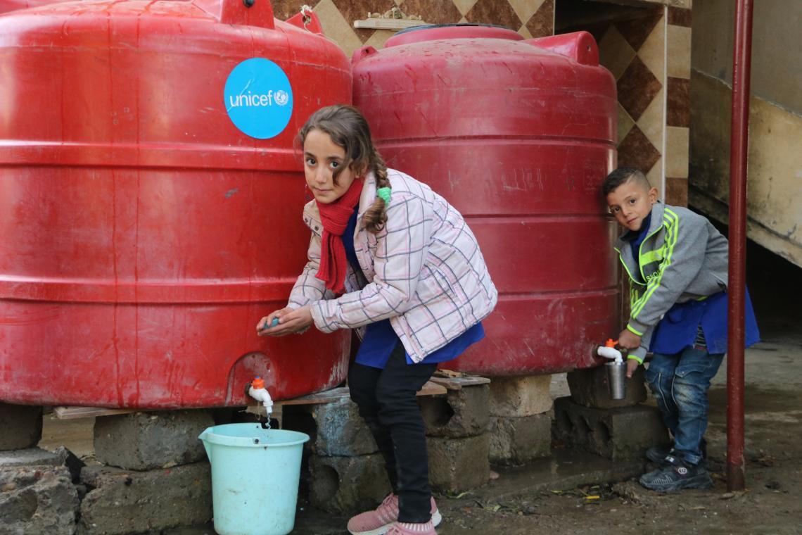 災區面臨缺水問題，專家憂心爆發霍亂疫情。資料照片，翻攝自UNICEF《霍亂正危及全球兒童健康》報告