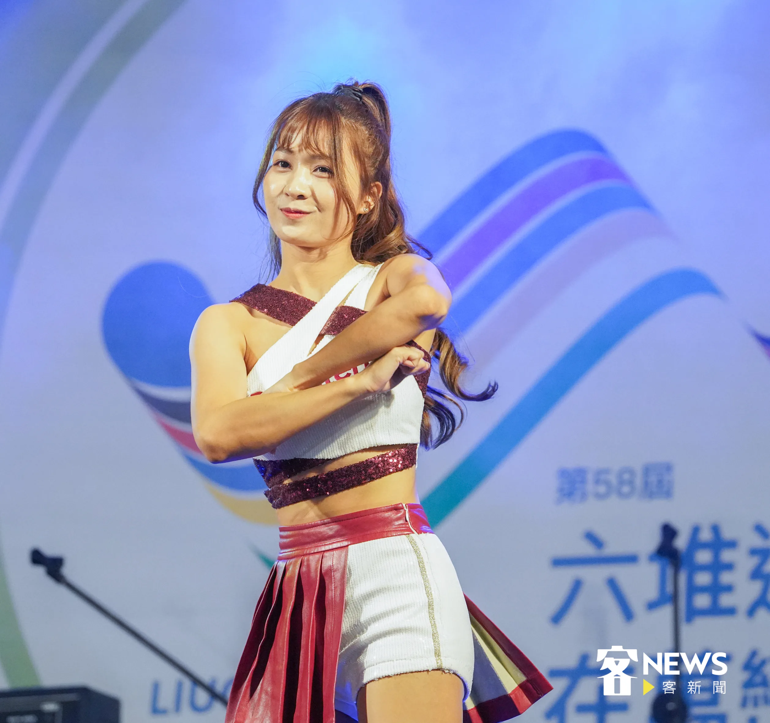 樂天女孩邱紫庭，多才多藝，唱歌、跳舞、演戲都難不倒她，圖為六堆運動會活動表演。范修語攝