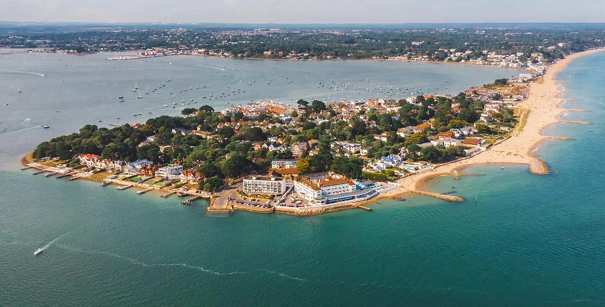 普爾港是一處擁有豐沛生態資源的天然港灣。資料照片,翻攝自《POOLE TOURISM》官方網站
