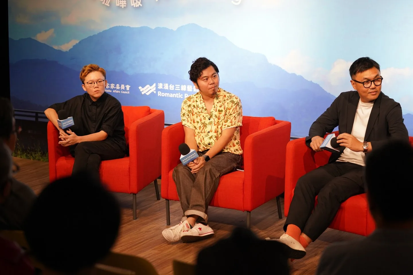 第2屆浪漫台三線藝術季主視覺公布後，邀請Fancy Tofu主理人黃湘絨、客語歌手黃子軒、Bito創辦人暨創意總監劉耕名，由不同觀點分享客家對談。范修語攝