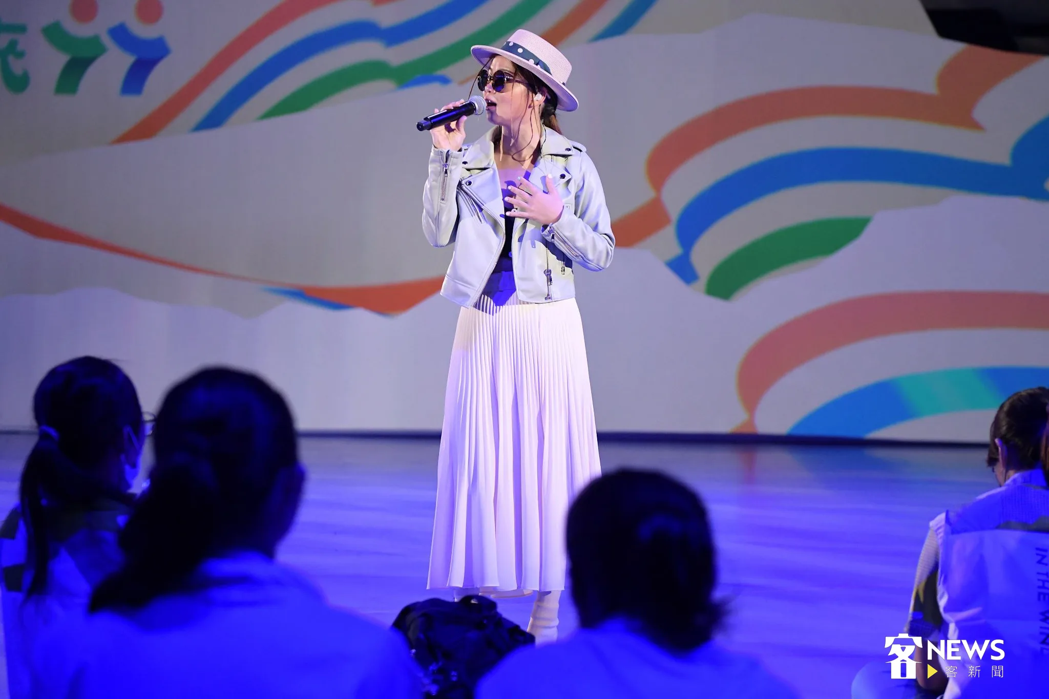 金曲獎最佳新人獎壞特，在選手之夜演唱多首歌曲，讓選手們聽得如癡如醉。