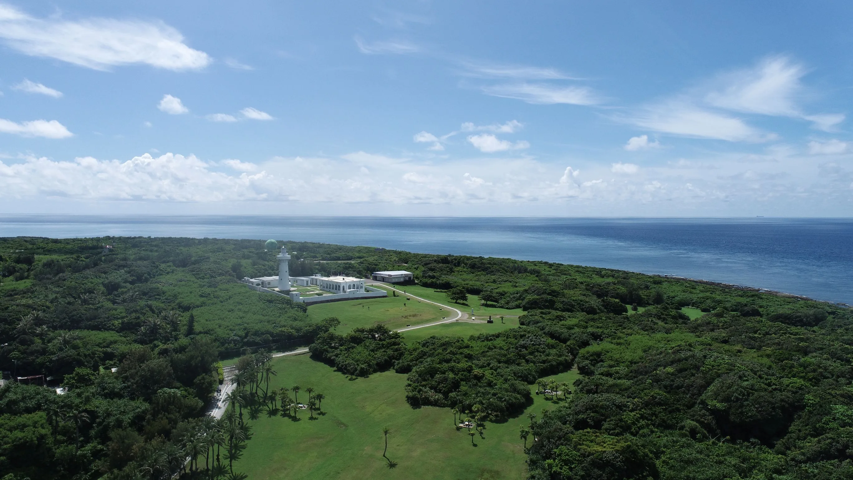 鵝鑾鼻燈塔空拍一景。宋佩遙攝