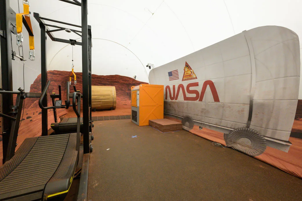 由跑步機模擬火星外型走。翻攝NASA官網