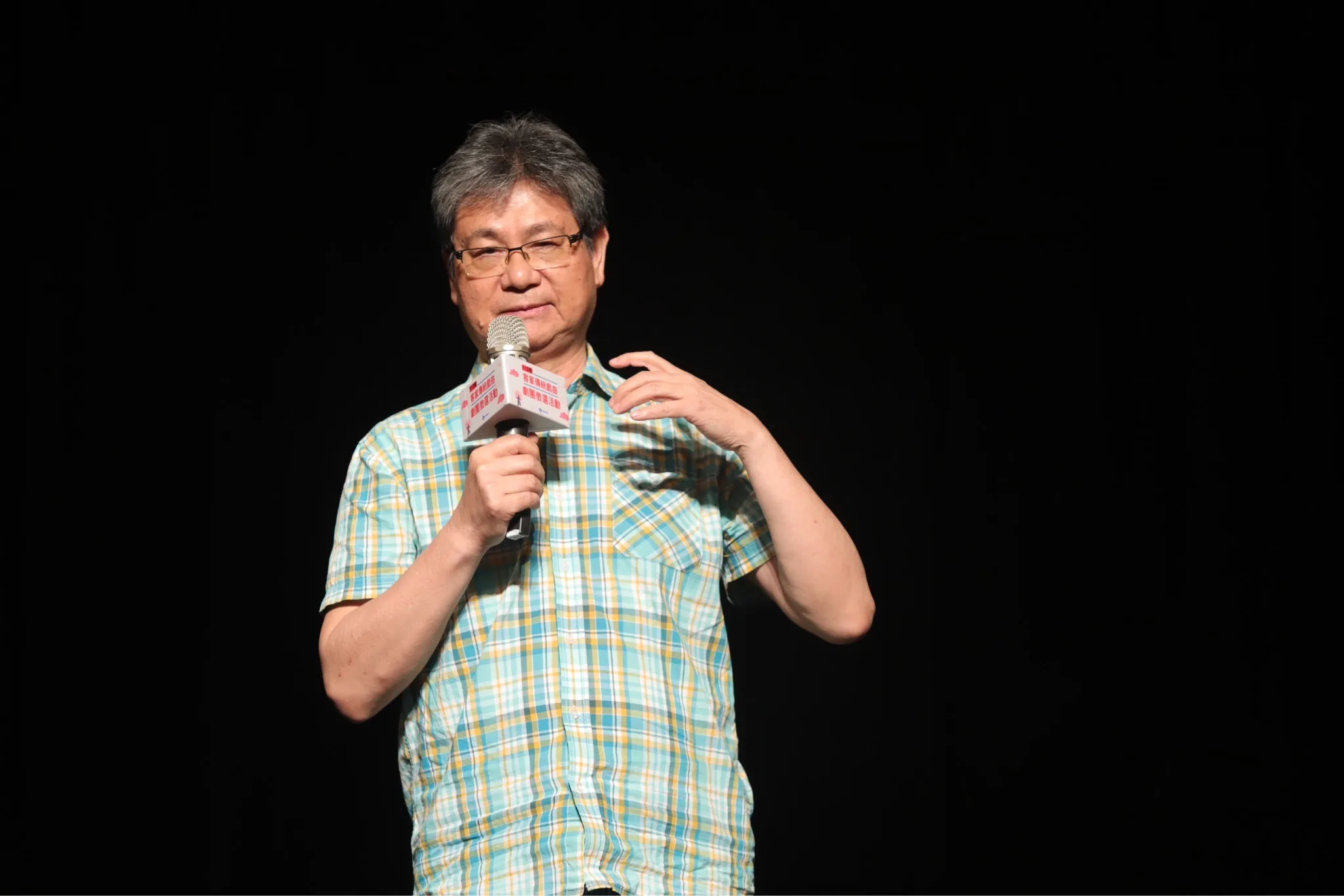 吳榮順獲得客家貢獻獎藝術文化類。客家委員會提供